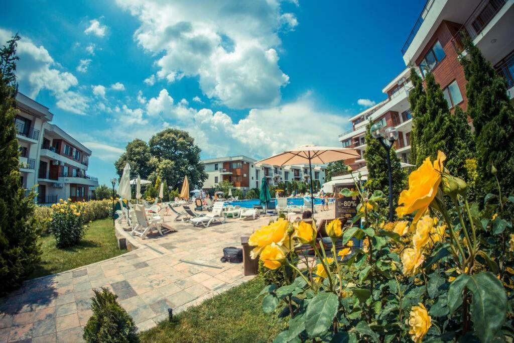 Messambria Fort Beach - Premium Apartments Elenite Dış mekan fotoğraf